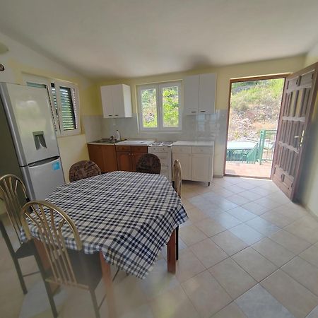 סטומורסקה Apartment Sutalo מראה חיצוני תמונה